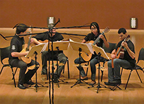 Gustavo Silveira Costa (viola caipira I), José Gustavo Julião de Camargo (viola caipira II), Jussara da Conceição (violão I) e David Costa (violão II)